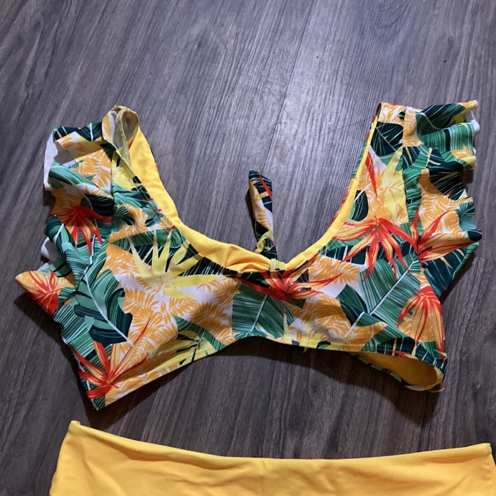 Floerns Women's Bathing Suit Tropical Print Ruffle Self Tie Bikini Large - Picture 8 of 9